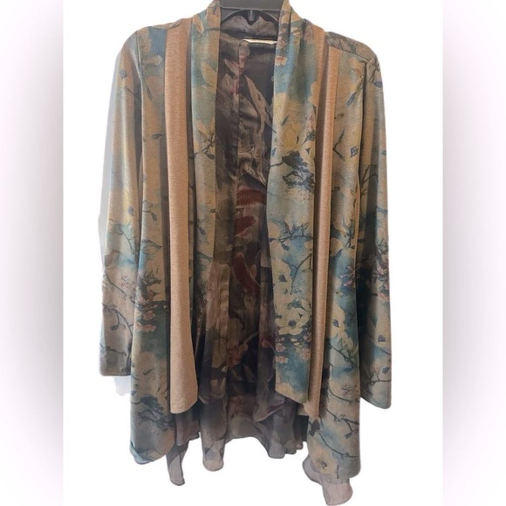 Women’s med flowy cardigan, olive green sheer trim, floral pattern
